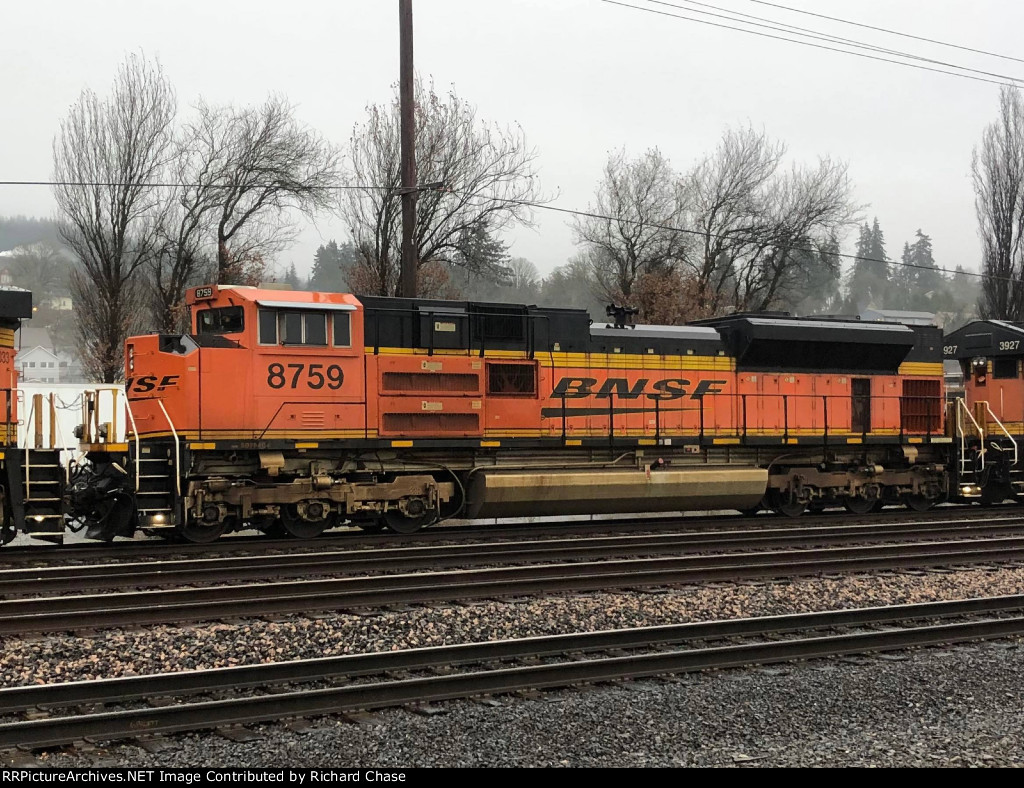 BNSF 8759